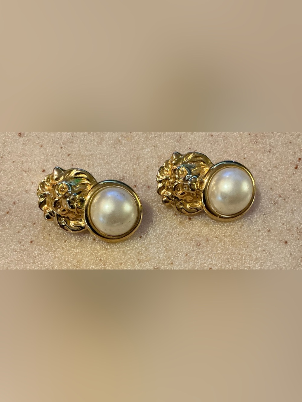 Gold Pearl Lion Head Button Clip Earrings - Women's Fashion Jewelry